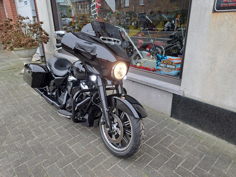 Harley Davidson FLHX 107 Streetglide year 2019 - 22058km